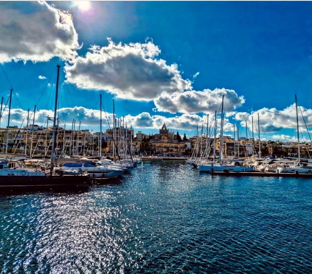 New & Unique Apartment - A 5 Minutes Ferry To Capital City Of Valletta Senglea Exteriér fotografie